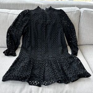 🤩 NWT  Beautiful Airy Black Eyelet Long sleeve Dress